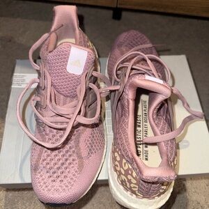 Adidas Kids Sneakers in Light Pink